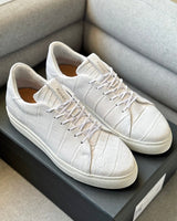 Sneakers VS Croco