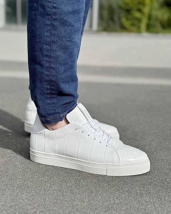 Sneakers VS Croco